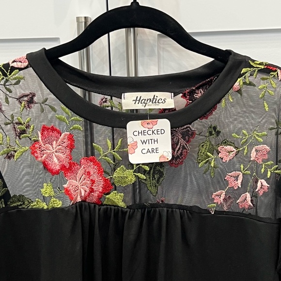 Haptics Black Sheer Block Embroidered Floral Flowy Short Sleeve Top - Picture 8 of 8